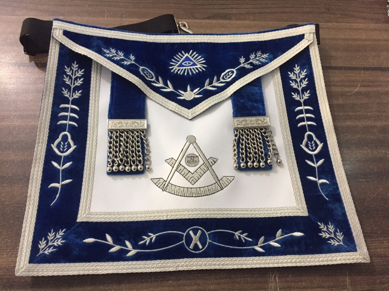 PAST MASTER APRONS