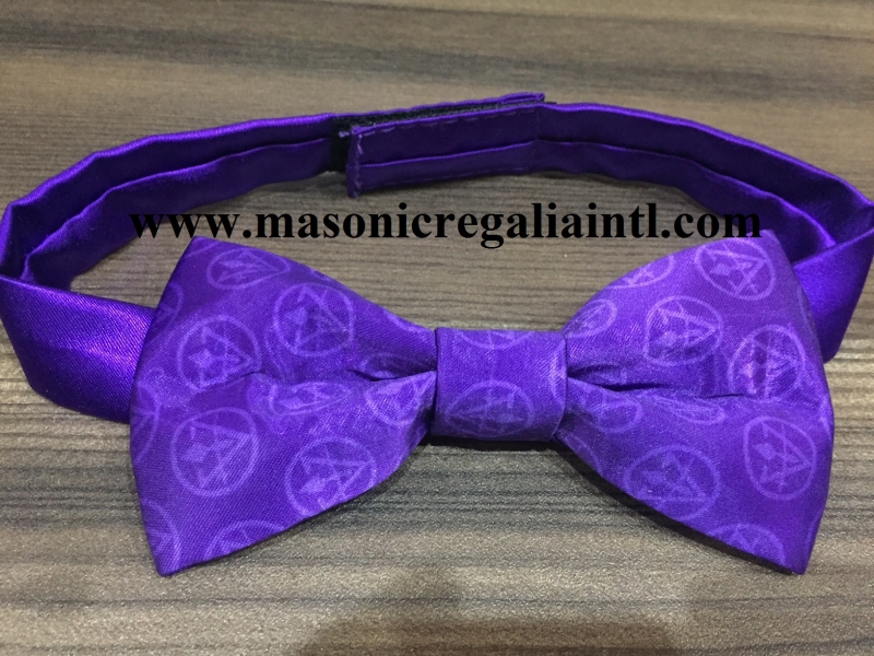 ROYAL AND SELECT BOW TIES