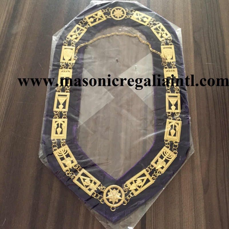 Royal And Select Chain Collar