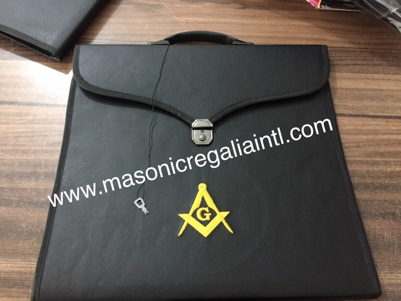 Past Master Black Apron Case